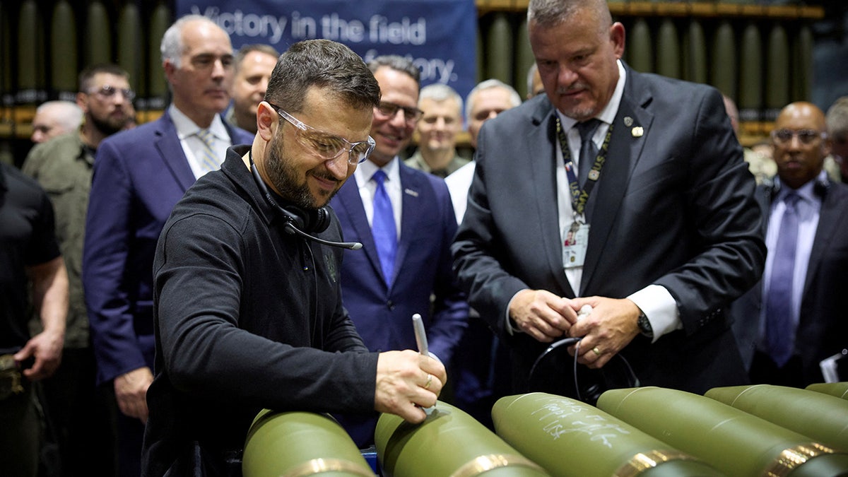 Ukrainian President Volodymyr Zelenskyy visits the Scranton Army Ammunition Plant in Scranton, Pa., on Sept. 22, 2024.