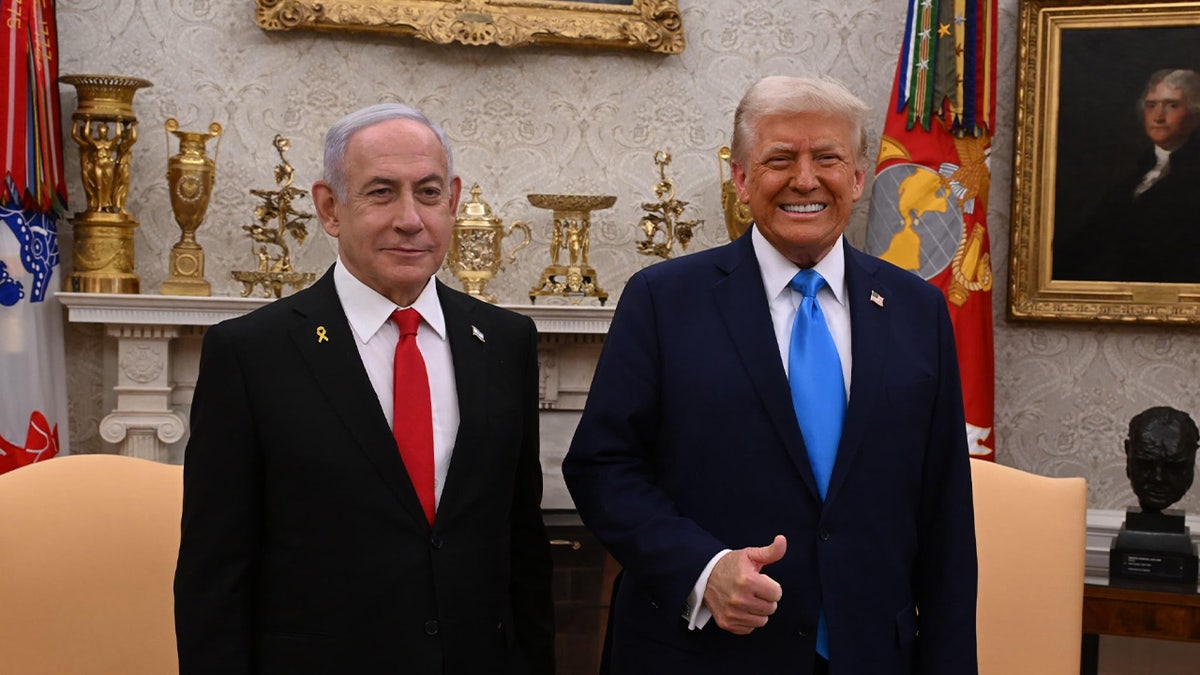 Trump meets with Netanyahu