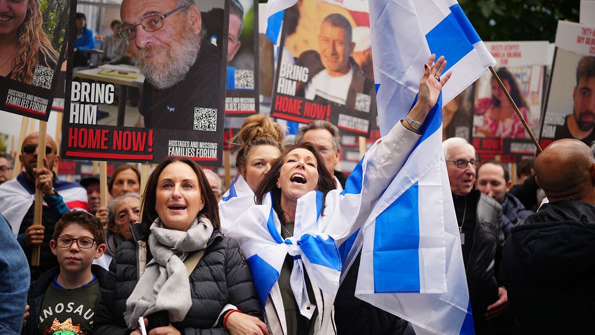 Brits call for the return of the hostages