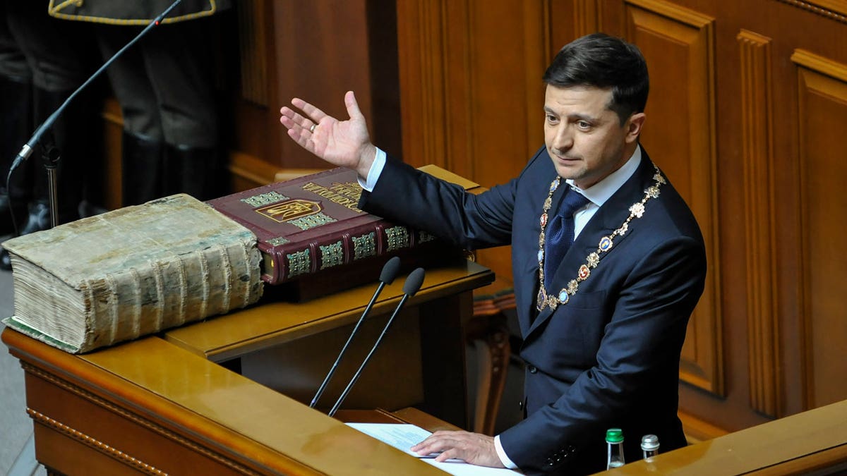 Zelenskyy speaking when he was sworn into office.