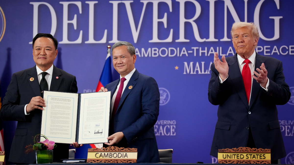 Trump oversees a peace deal between Cambodia and Thailand