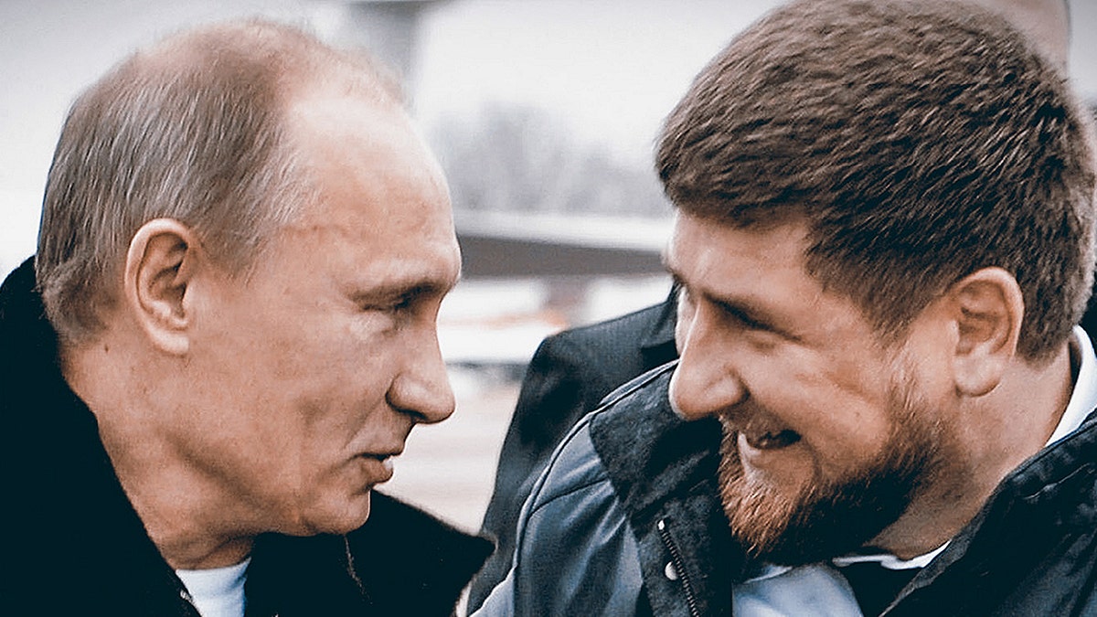 Putin and Kadyrov talking.