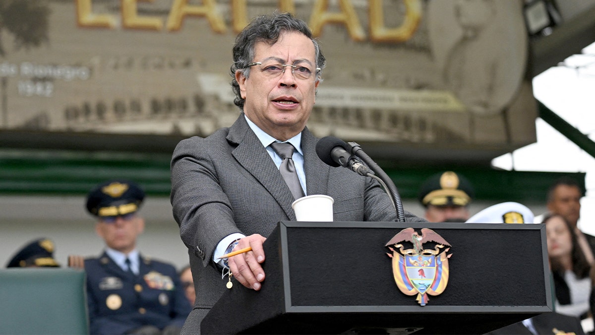 Colombia’s president speaks at a military academy ceremony.
