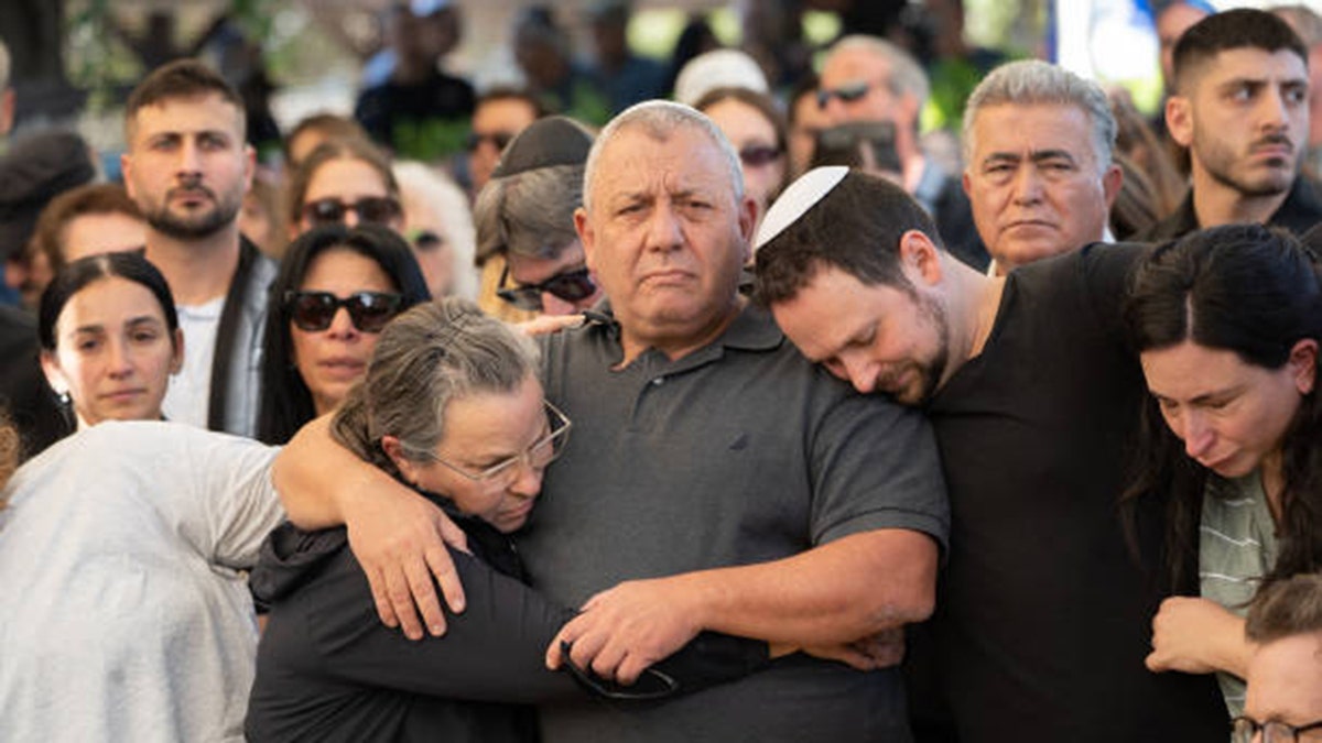 Gadi Eisenkot at son's funeral