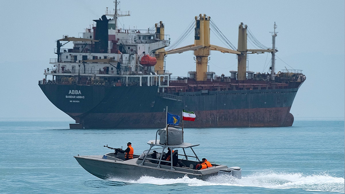 IRGC speedboat, Hormuz